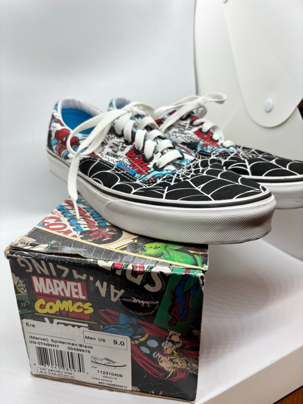 2013 Marvel Era Spiderman Vans